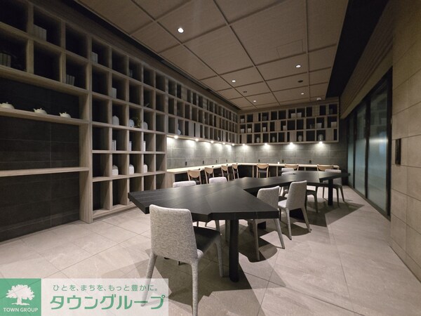 ロビー(1階ラウンジ)