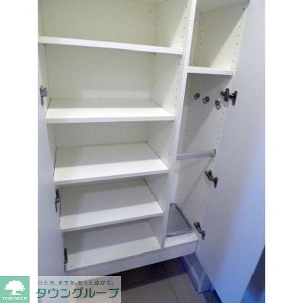 玄関(※写真は同タイプ住戸です。)