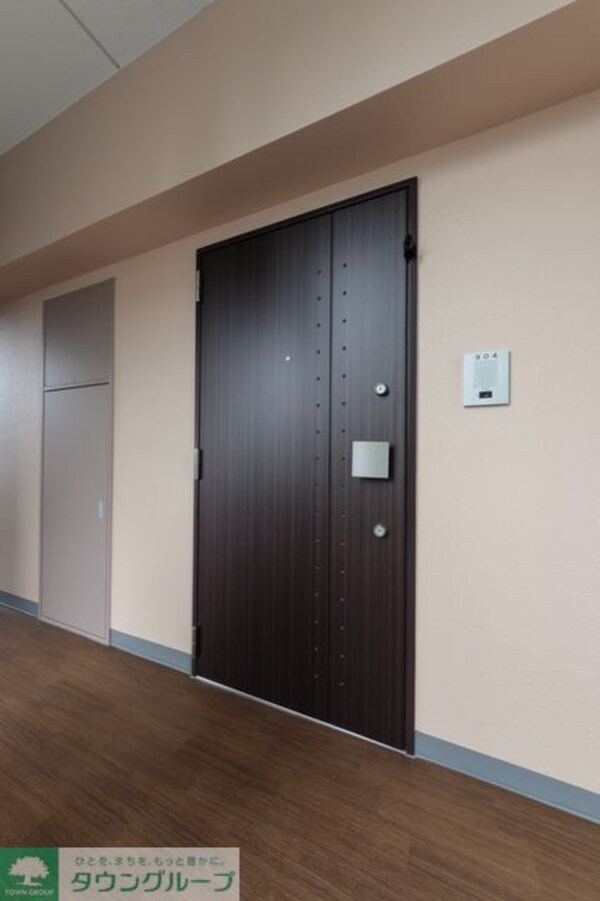 玄関(※写真は同タイプ住戸です。)