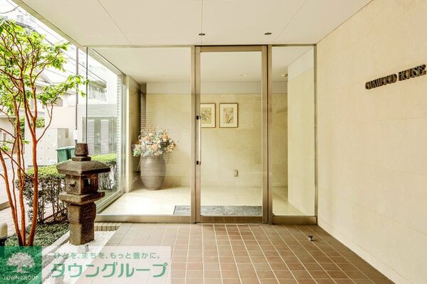 エントランス(2018年4月撮影)