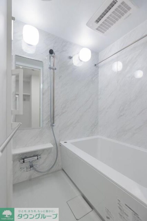 バス／シャワールーム等(J1タイプ2024年3月撮影 同タイプ301号室の写真です。)