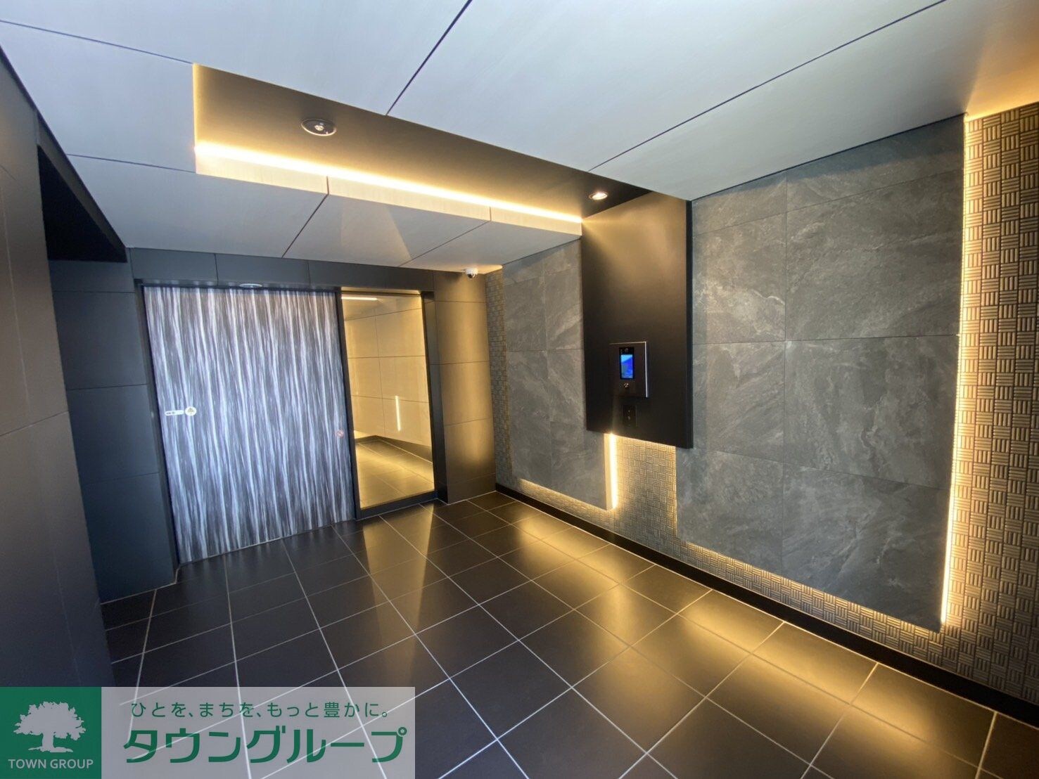 物件内観写真18　(エントランス)