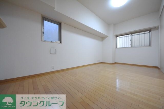 物件内観写真2　(工事前)