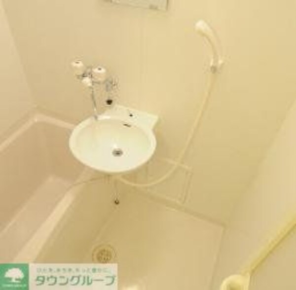 洗面(バス／シャワールーム等)