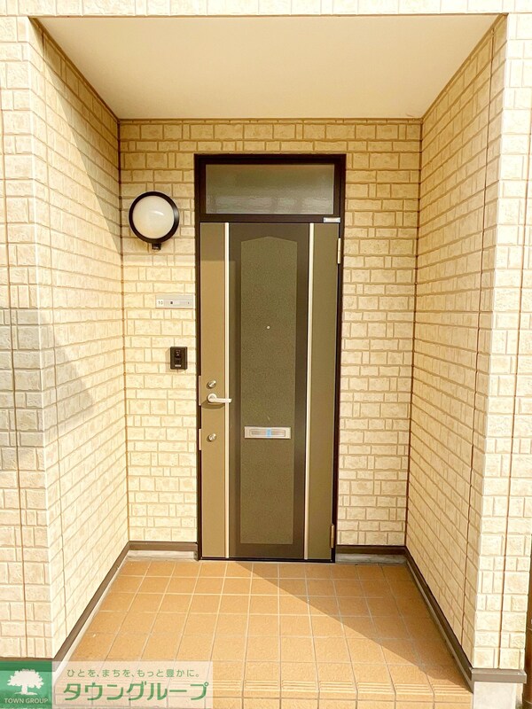 エントランス(★お問い合わせはタウンハウジング新百合ヶ丘店まで★)