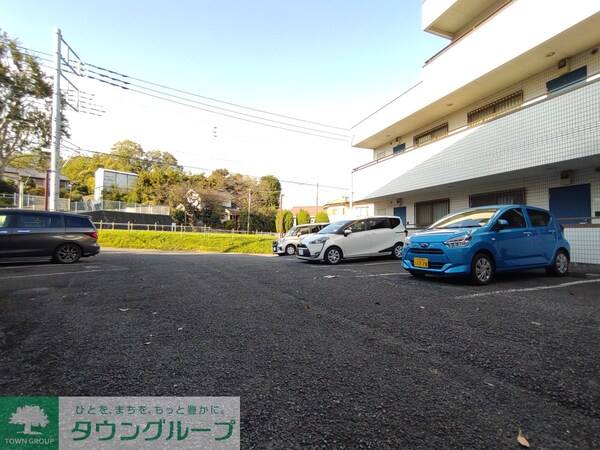 駐車場(駐車場)