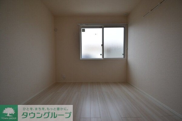 寝室(★お部屋探しは株式会社タウンハウジング東京まで★)