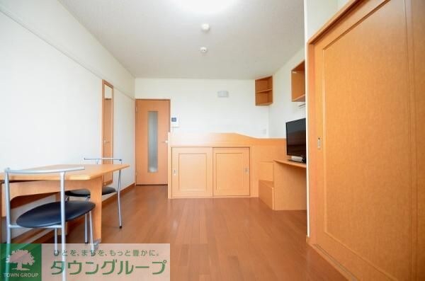 物件内観写真10　(リビング/居室)