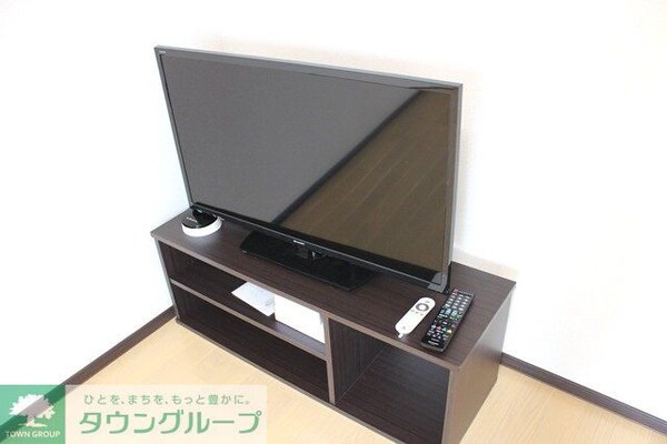 その他室内・内装(32型のテレビ設置あります。レオリモコンでの操作も可能です。)