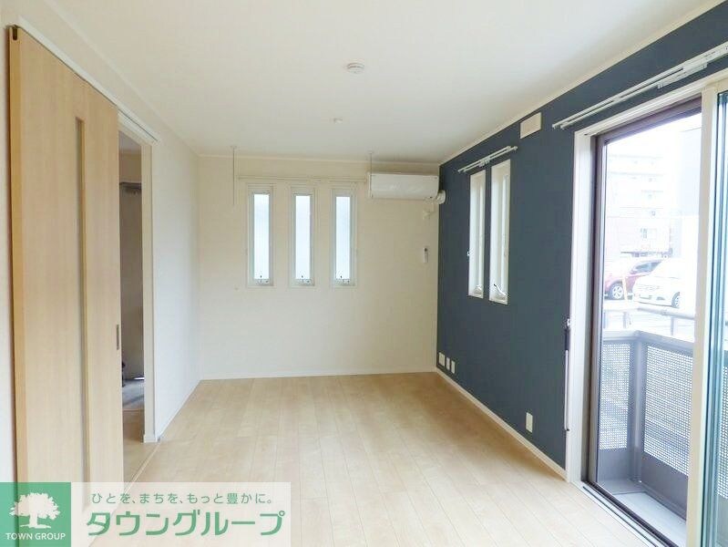 物件内観写真12　(リビング/居室)