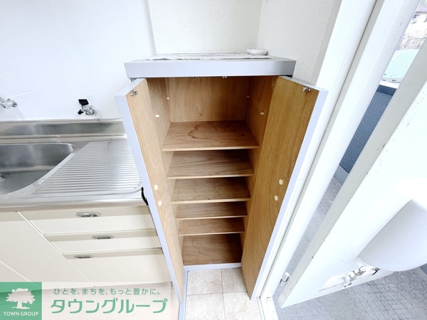 収納(同建物別号室参考写真です)