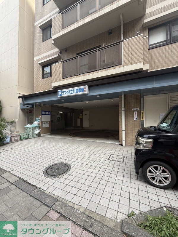 駐車場(エントランス)