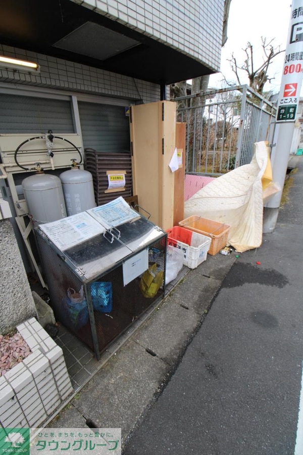 共有部分(ゴミ置き場)