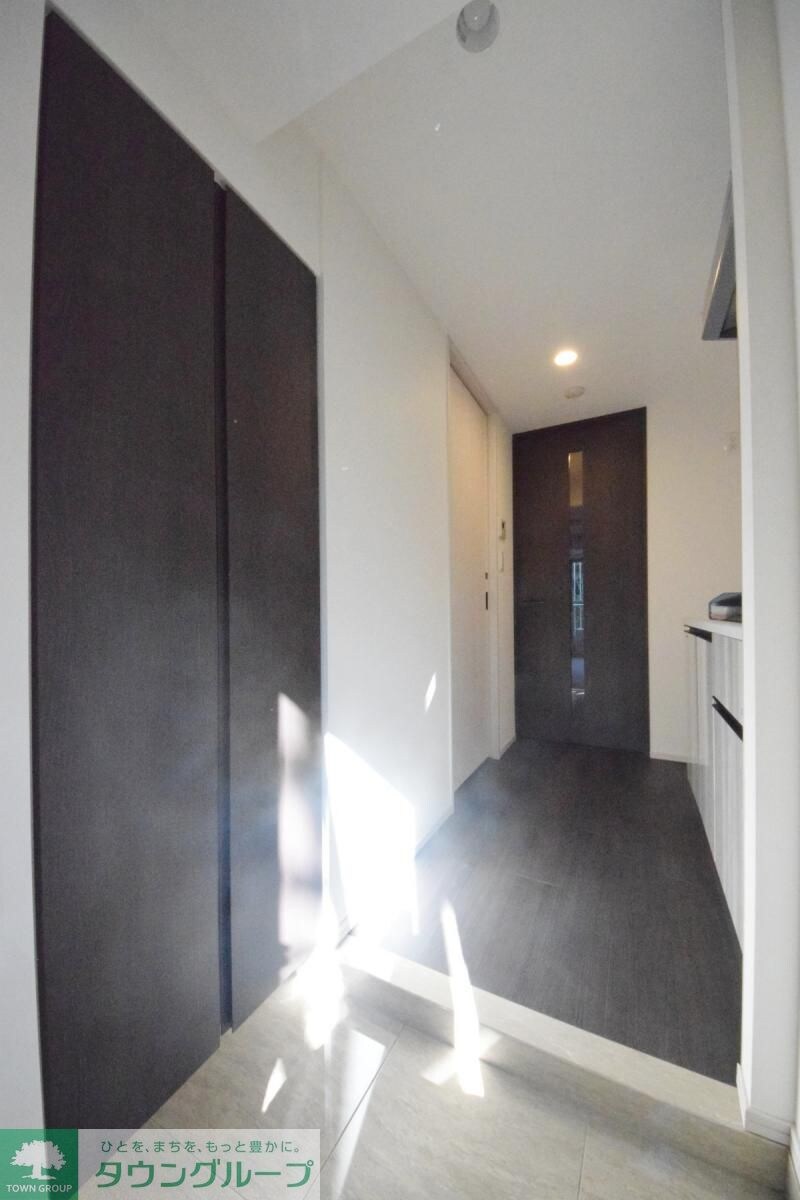 物件内観写真14　(玄関)