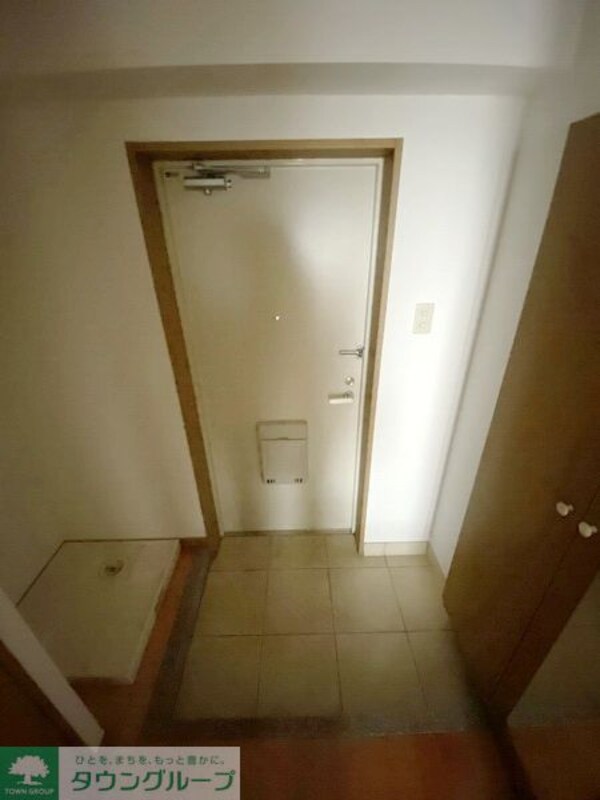 玄関(★お部屋探しはタウンハウジング高幡不動店まで★)