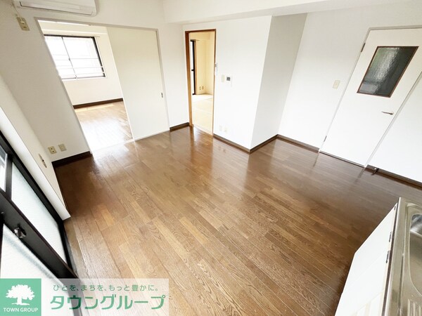 リビング・居室(★お部屋探しは株式会社タウンハウジング東京まで★)