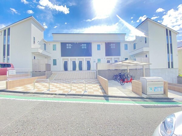 外観(駐車場)