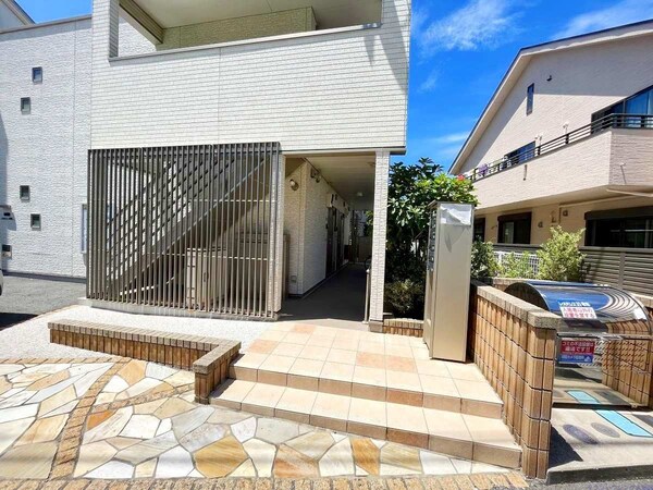 エントランス(エントランス)