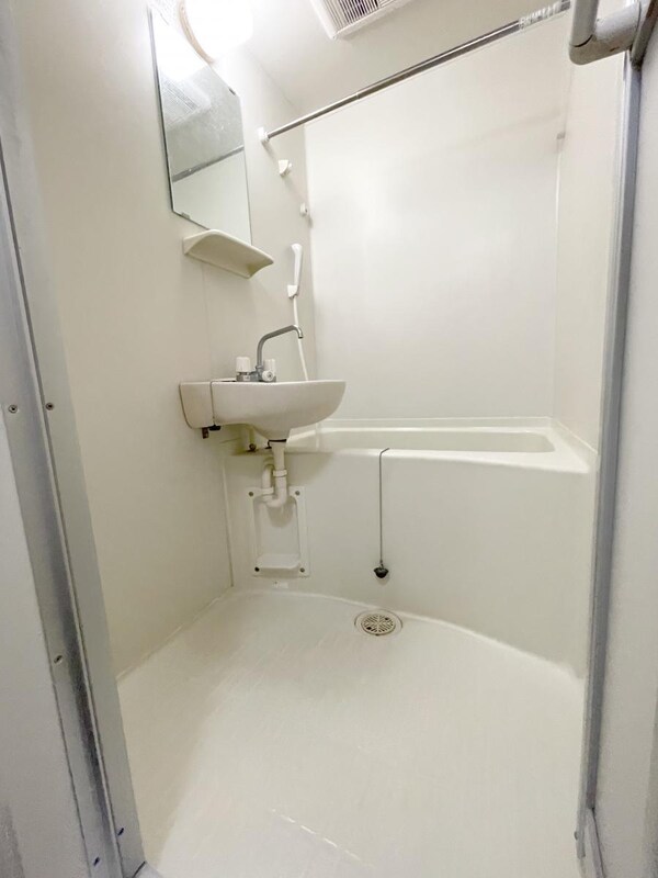 バス／シャワールーム等(洗面)