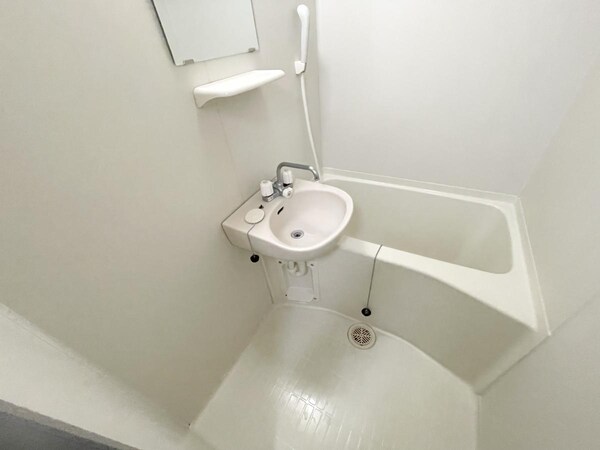 バス／シャワールーム等(バス／シャワールーム等)