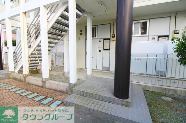 エントランス(★閑静な住宅街に立地★)