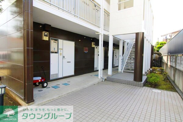 エントランス(★駐輪場完備★)