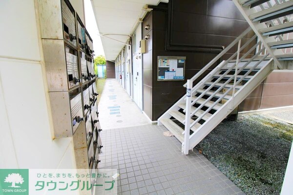 エントランス(★駐輪場完備★)