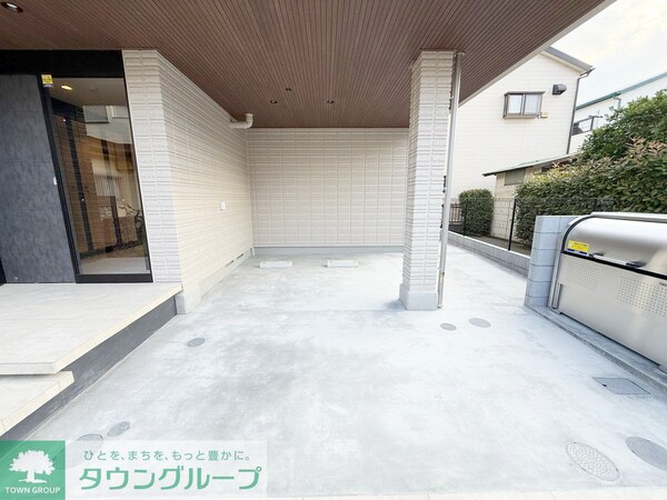 駐車場(エントランス)