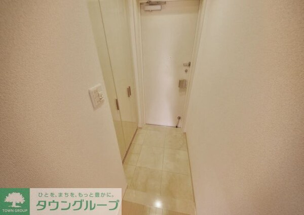 玄関(※同建物参考写真)
