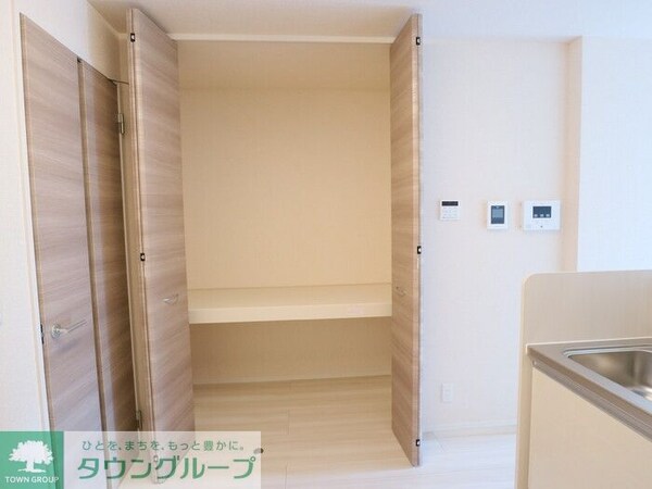 収納(同建物内参考写真)