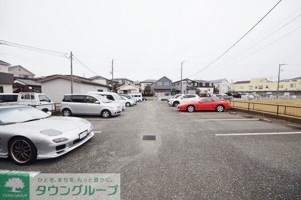 駐車場(敷地内駐車場完備)