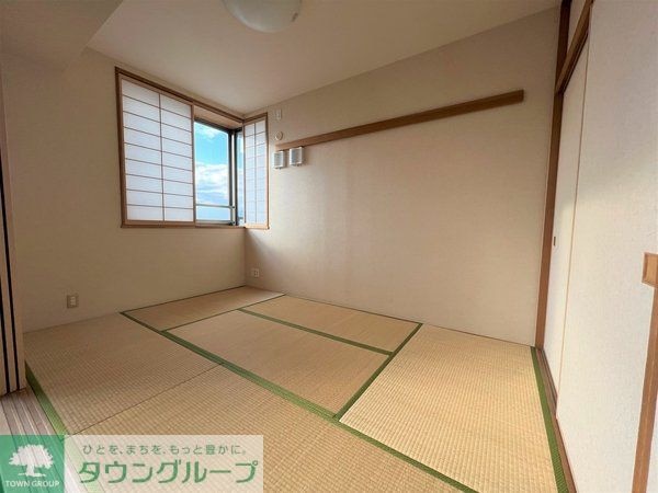 その他室内・内装(和室約5.7帖※照明は性能保証外となります。)