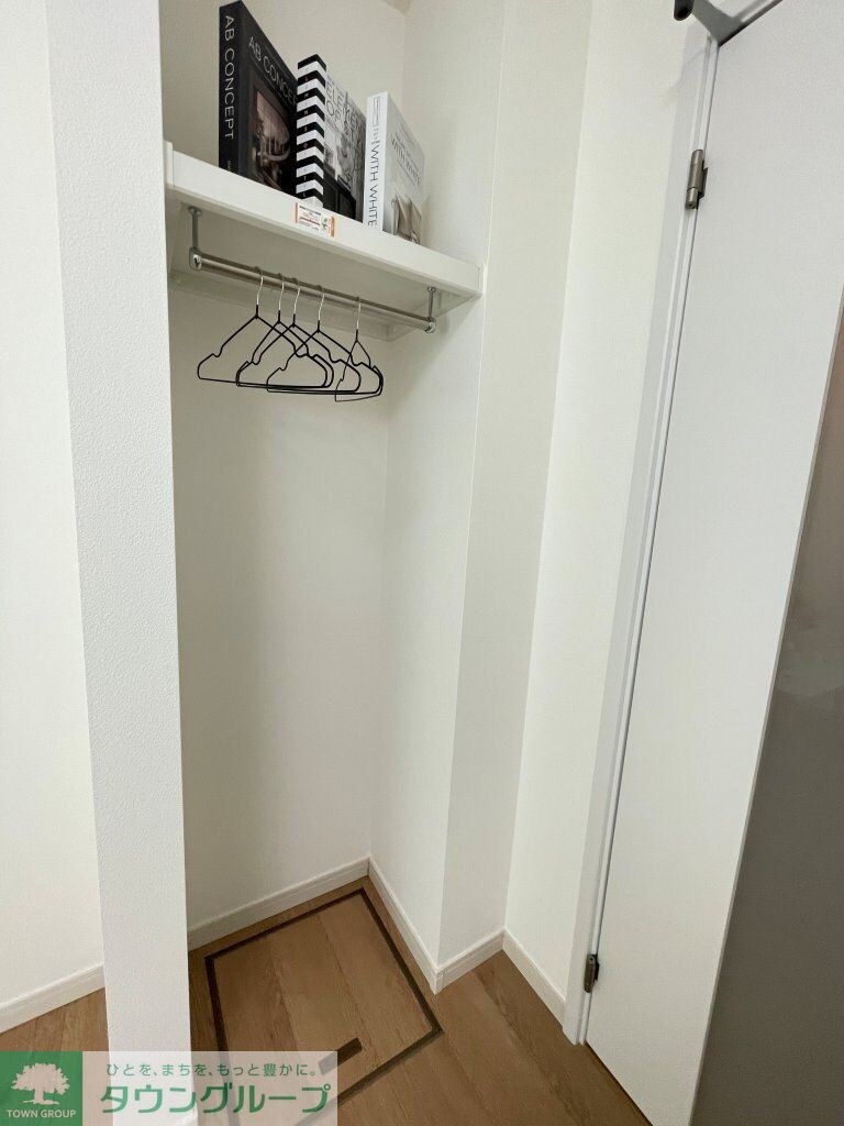 物件内観写真10　(収納)
