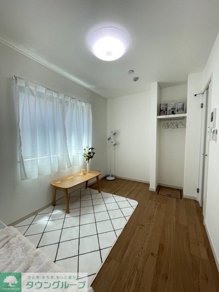 物件内観写真5　(リビング/居室)