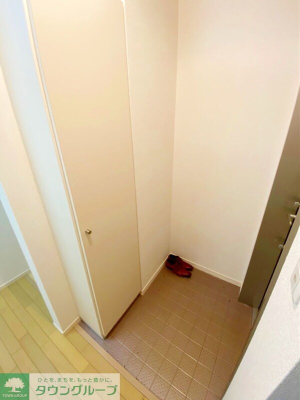 玄関(※別部屋参考写真)