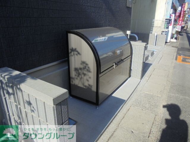 物件内観写真4　(ダストボックス)