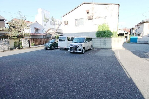 駐車場(駐車場)