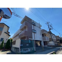 ラヴィエ新宿の外観写真