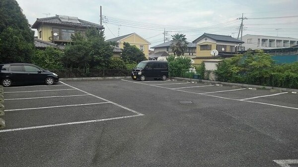 駐車場(駐車場)