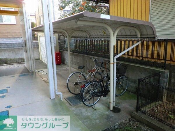 その他(屋根付き駐輪場)