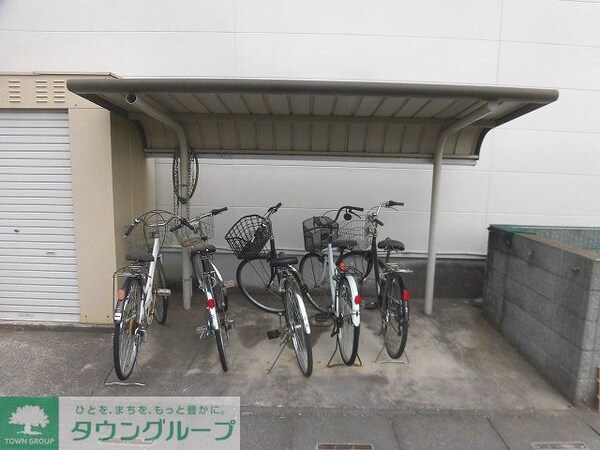 その他(屋根付き駐輪場)