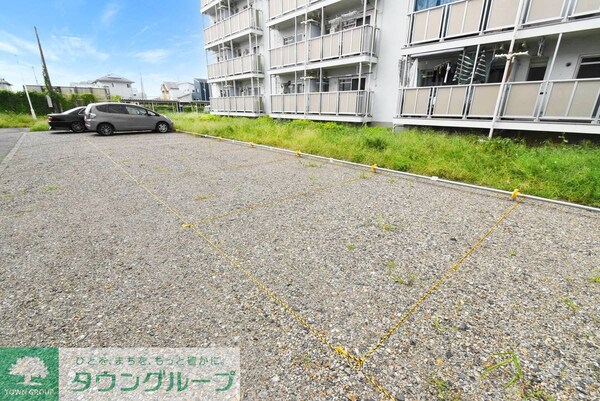 駐車場(駐車場)