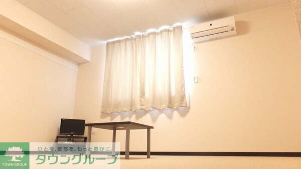 その他室内・内装(2Fの床面は、カーペット敷きです。)