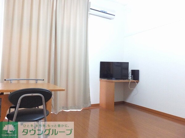 リビング・居室(１階床はフローリング仕様です。)