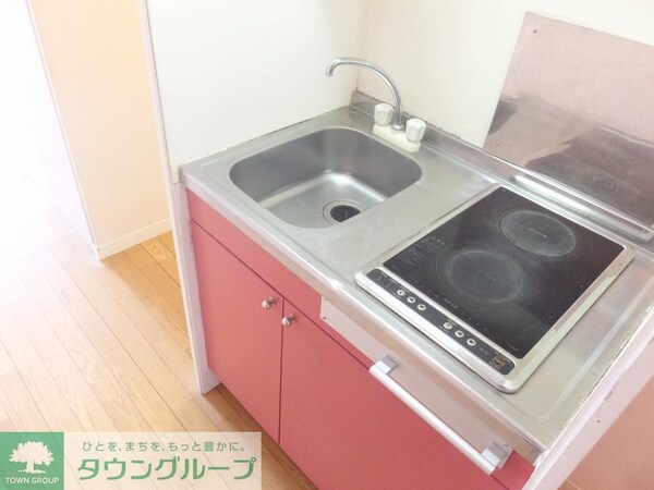 キッチン(2口コンロのラジエントヒーターです。)