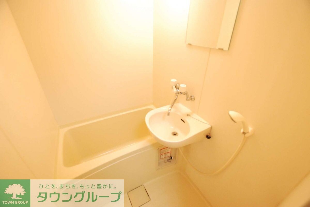 物件内観写真8　(玄関)