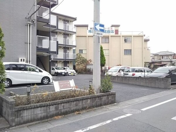駐車場(駐車場)