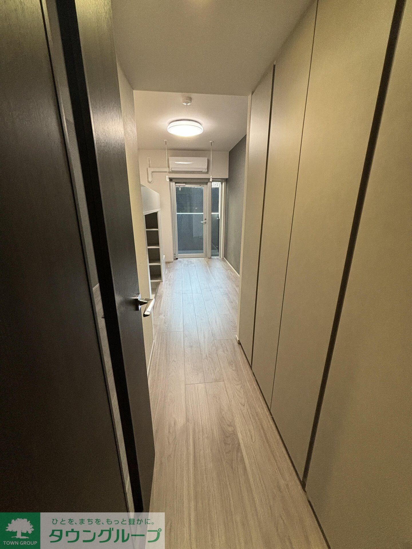 物件内観写真21　(エントランス)