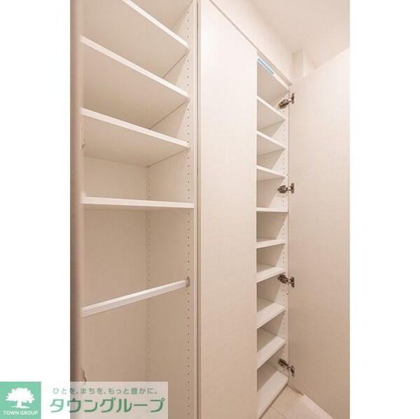 設備(シューズボックス)