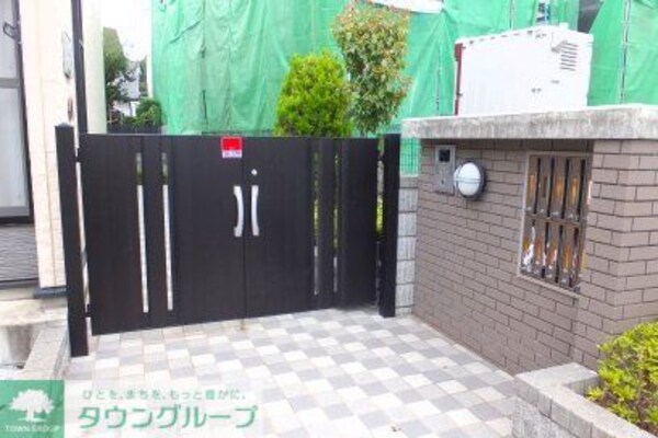 ロビー(オートロックゲート付き。)